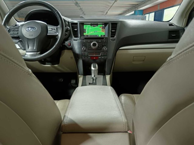SUBARU OUTBACK usata, con Fari Xenon
