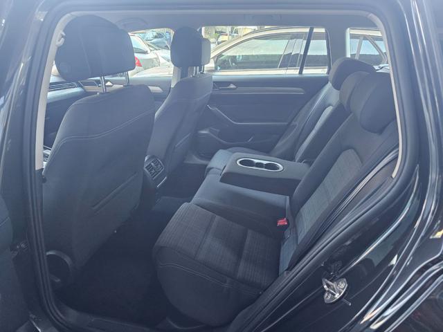 VOLKSWAGEN Passat Variant usata, con ESP
