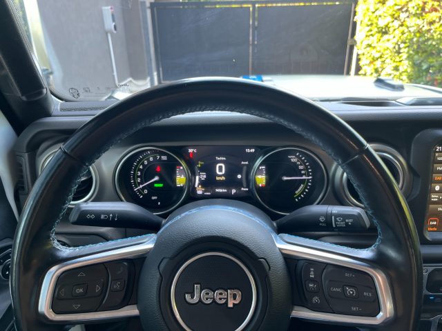 JEEP Wrangler usata, con Autoradio