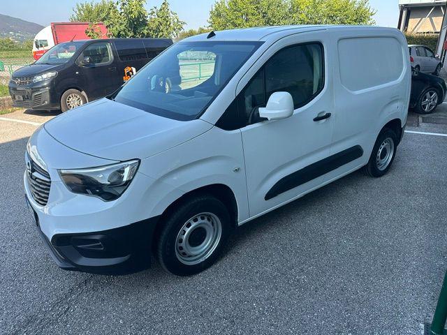 OPEL Combo usata, con Autoradio