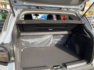 JEEP Avenger usata, con Volante in pelle