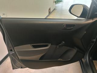 HYUNDAI i10 usata, con Sedile posteriore sdoppiato