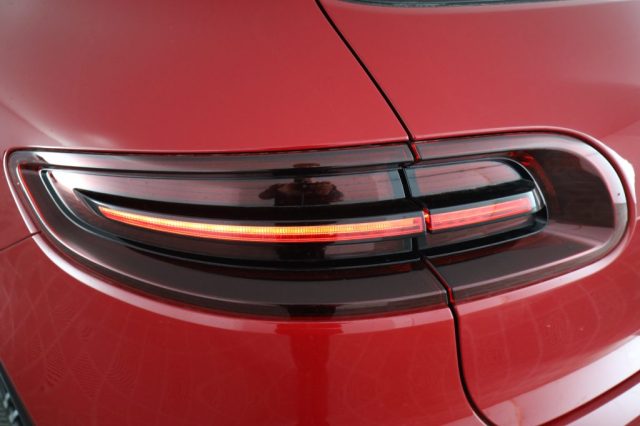 PORSCHE Macan usata 11