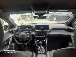 PEUGEOT 208 usata, con Volante in pelle