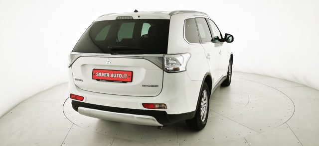 MITSUBISHI Outlander usata, con Boardcomputer