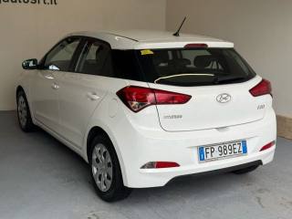 HYUNDAI i20 usata, con Chiusura centralizzata