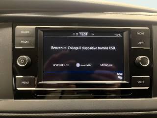 VOLKSWAGEN Caravelle usata, con Fendinebbia