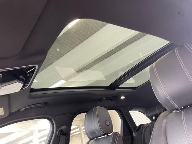 LAND ROVER Range Rover Velar usata, con Sistema di navigazione