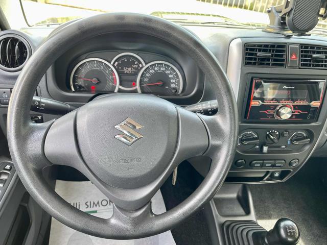 SUZUKI Jimny usata, con USB