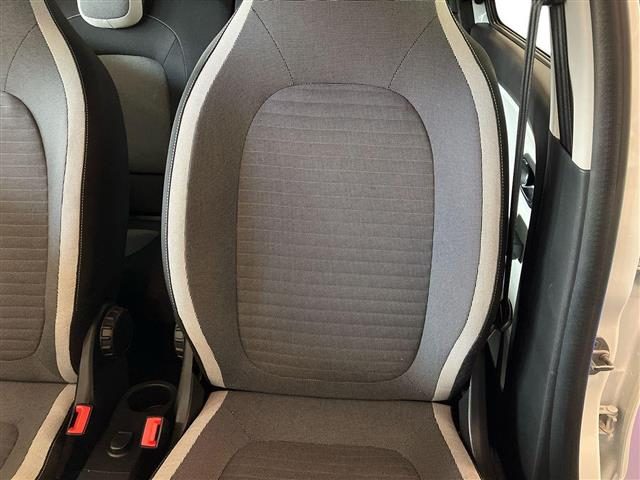 RENAULT Twingo usata 23