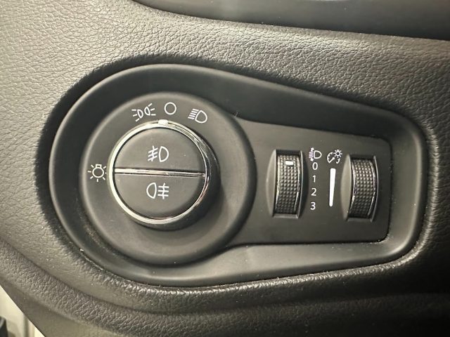 JEEP Renegade usata, con Isofix