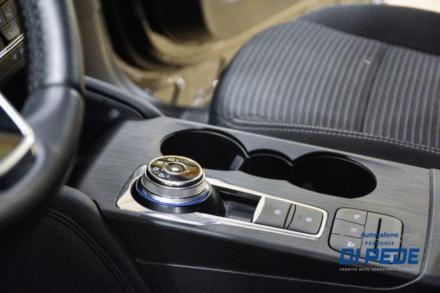 FORD Kuga usata, con Touch screen