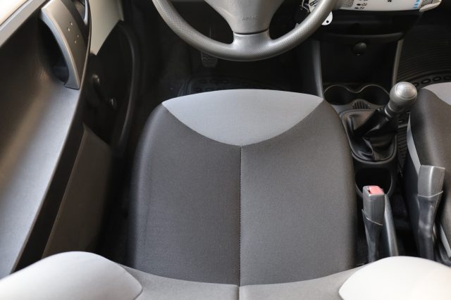 PEUGEOT 107 usata 23