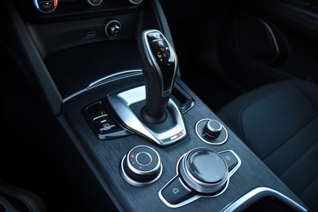 ALFA ROMEO Stelvio usata, con Volante multifunzione