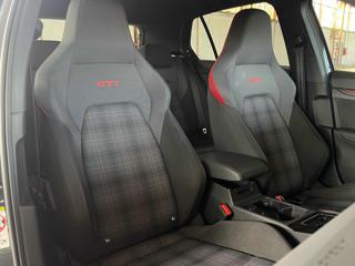VOLKSWAGEN Golf usata, con Cruise Control