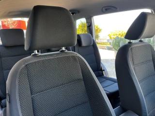 VOLKSWAGEN Touran usata 32