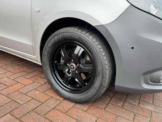 MERCEDES-BENZ Vito usata, con Controllo trazione