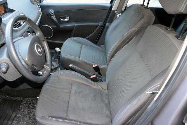 RENAULT Clio usata, con Controllo trazione