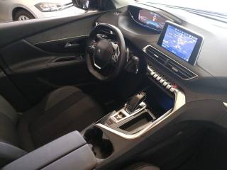 PEUGEOT 3008 usata, con Autoradio digitale