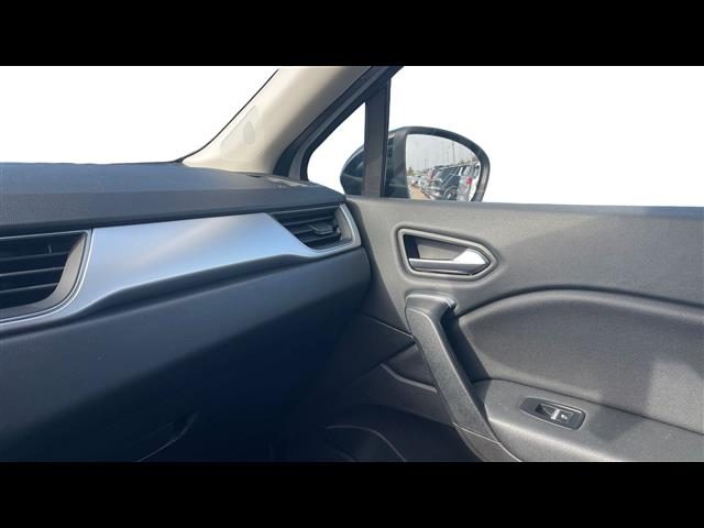 RENAULT Captur usata, con Fari LED