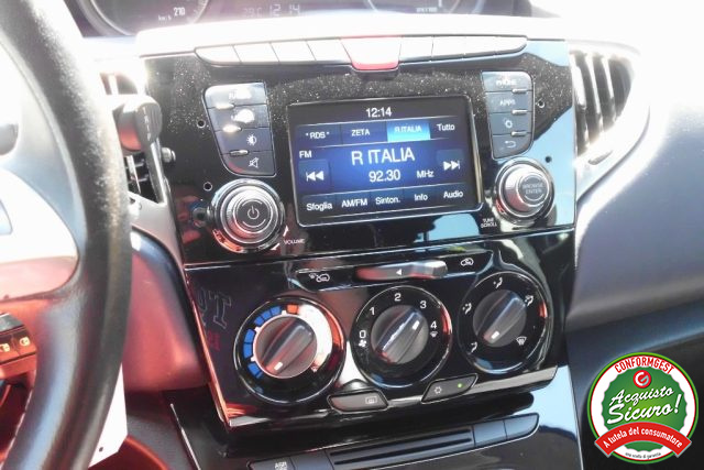 LANCIA Ypsilon usata, con USB