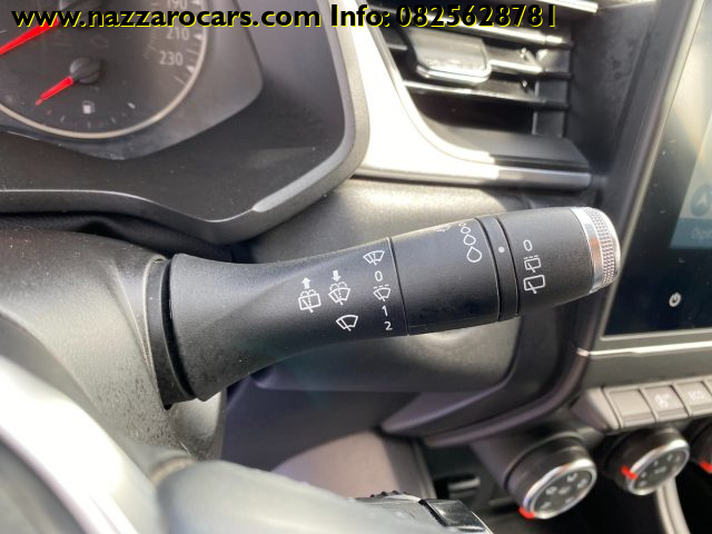 RENAULT Captur usata, con Bracciolo