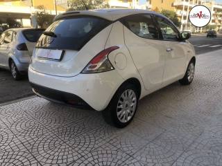 LANCIA Ypsilon usata, con Lettore CD