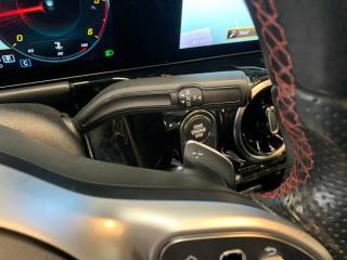 MERCEDES-BENZ GLA 200 usata, con Fari direzionali