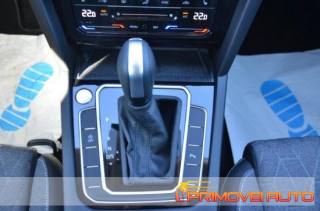 VOLKSWAGEN Passat Variant usata, con ESP