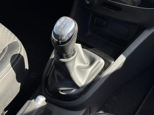 RENAULT Clio usata, con Park Distance Control