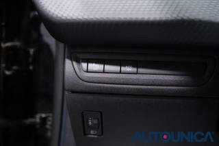 PEUGEOT 2008 usata, con Sensori di parcheggio posteriori