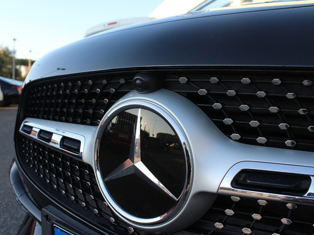 MERCEDES-BENZ GLA 220 usata, con Monitoraggio pressione pneumatici