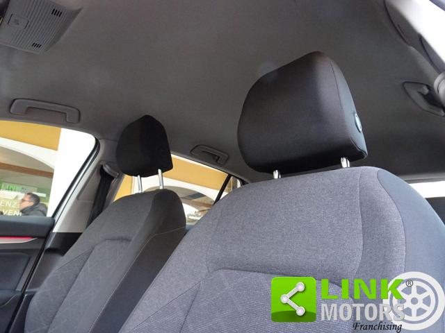 VOLKSWAGEN Golf usata, con ESP