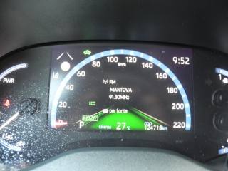 TOYOTA Yaris Cross usata, con Touch screen
