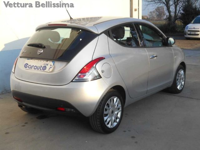 LANCIA Ypsilon usata, con Servosterzo