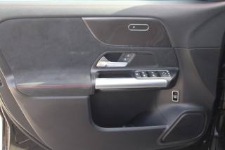 MERCEDES-BENZ GLA 200 usata, con Climatizzatore
