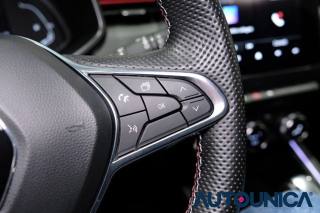 RENAULT Clio usata, con Touch screen