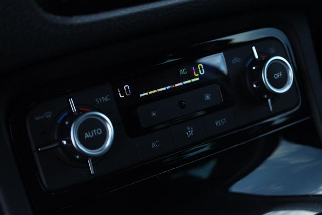 VOLKSWAGEN Touareg usata, con ESP