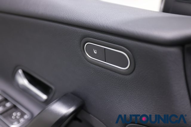 MERCEDES-BENZ A 180 usata, con Sensori di parcheggio anteriori
