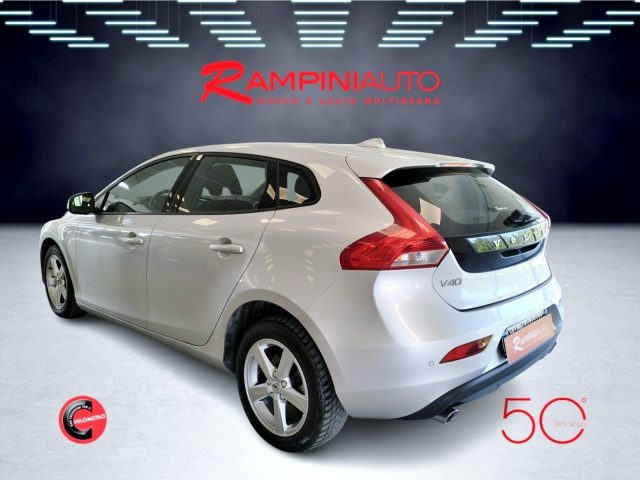 VOLVO V40 usata 9
