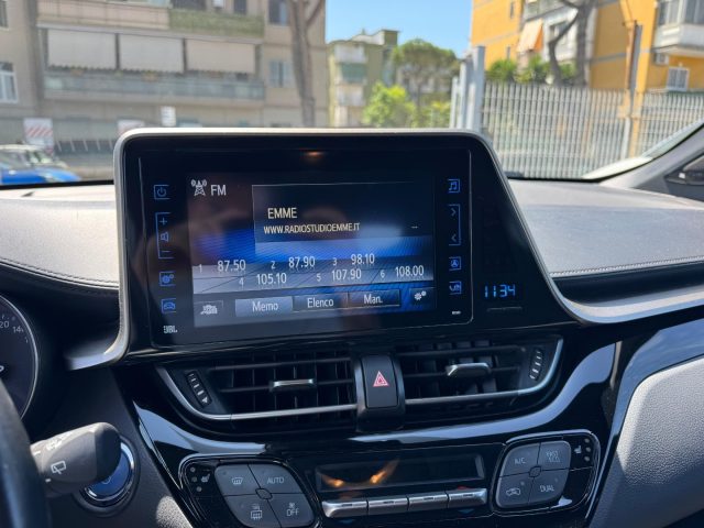 TOYOTA C-HR usata, con Controllo automatico clima