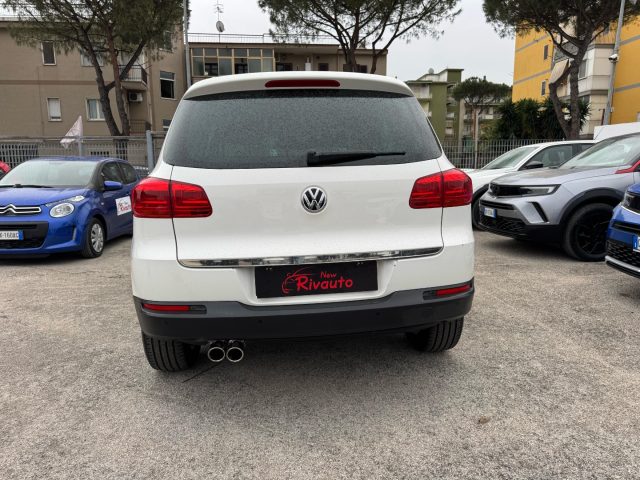 VOLKSWAGEN Tiguan usata, con Autoradio