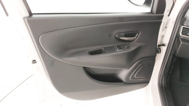 LANCIA Ypsilon usata 38