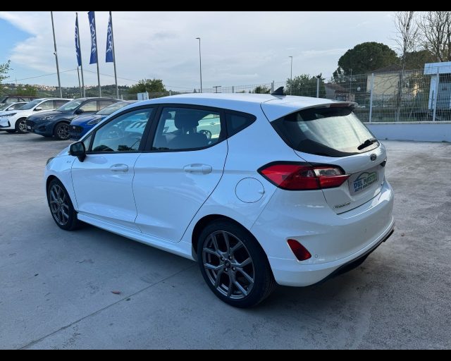 FORD Fiesta usata, con Autoradio