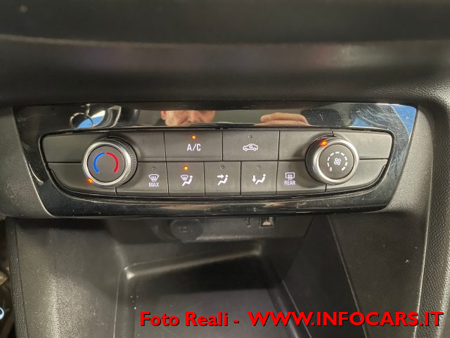OPEL Corsa usata, con Touch screen