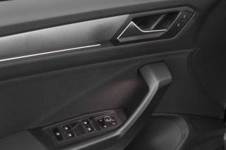 VOLKSWAGEN T-Roc usata, con Fendinebbia
