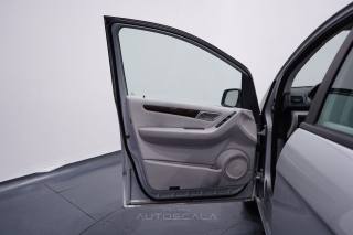 MERCEDES-BENZ A 180 usata, con Controllo automatico clima