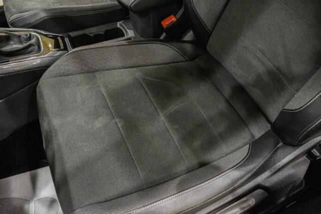 VOLKSWAGEN T-Roc usata, con Vivavoce