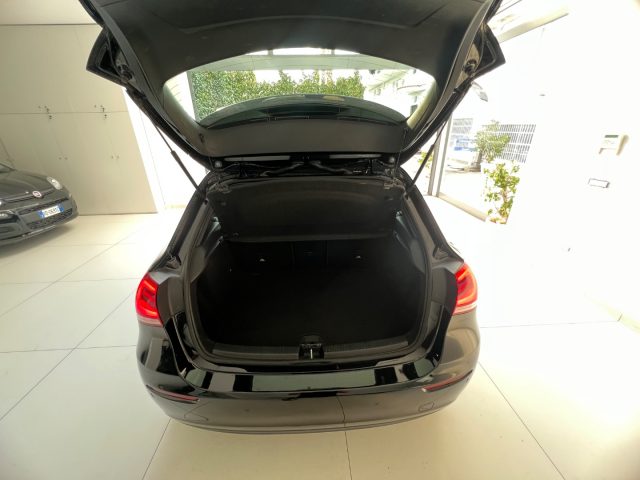 MERCEDES-BENZ A 180 usata, con Sedile posteriore sdoppiato