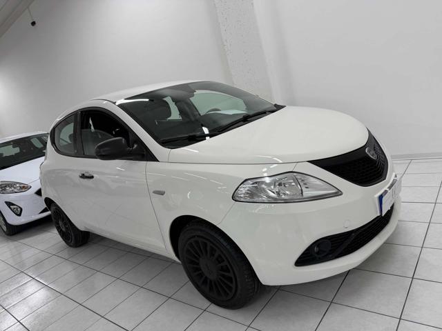 LANCIA Ypsilon usata, con ABS